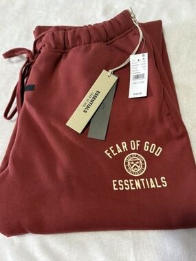NEW: Fear of God Essentials Fleece Sweatpant -Crimson Red (Men's Medium)  NWT